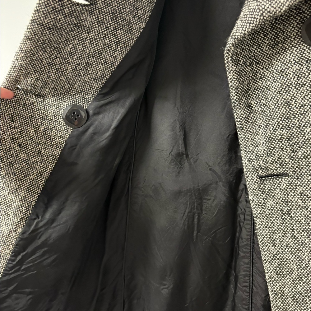 Hunting World Coat - Picture 9 of 12